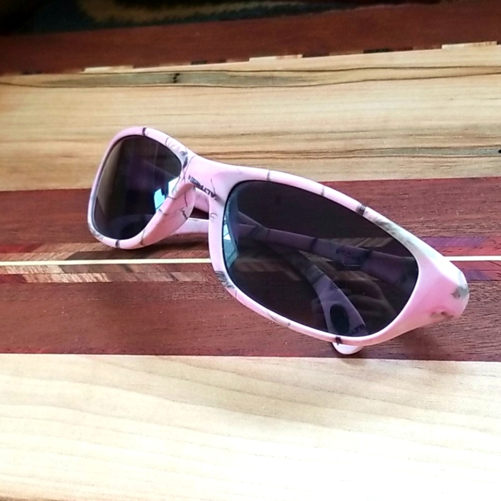 RealTree Pink Camo Dixie Non-Polarized Sunglasses